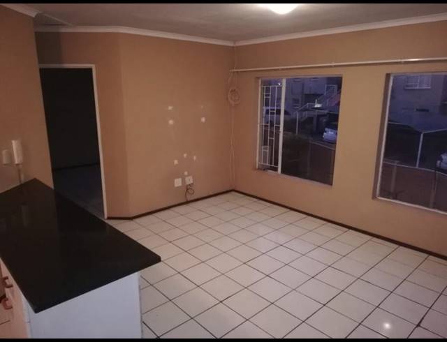 2 BEDROOM PROPERTY TO RENT IN GROBLERPARK EXT